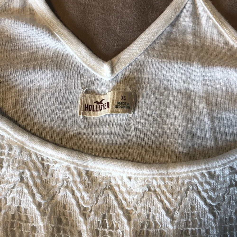 Hollister top, Off white, size XS - Picture 2 of 4